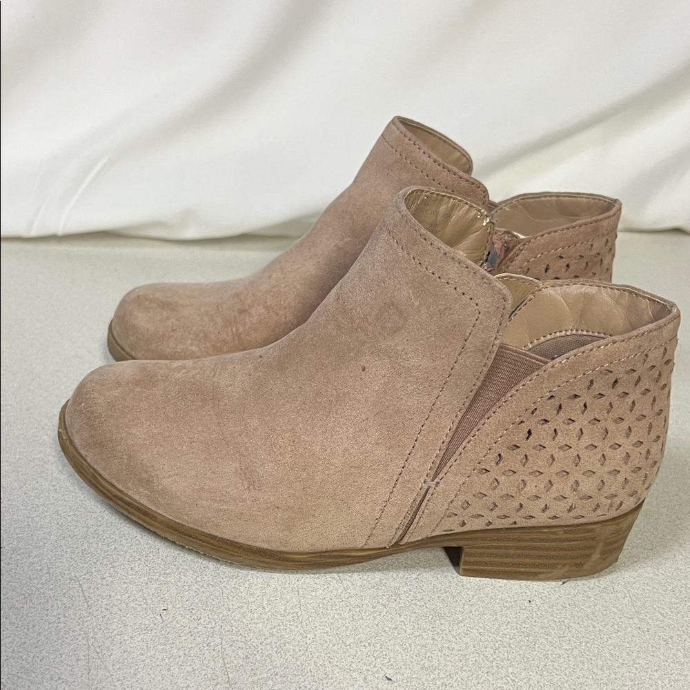 MIA Kids Tan Suede Boots